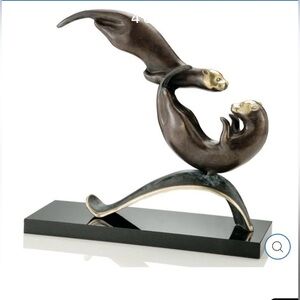 SPI GALLERY BALANCING ACT OTTERS Brass & Marble 80185